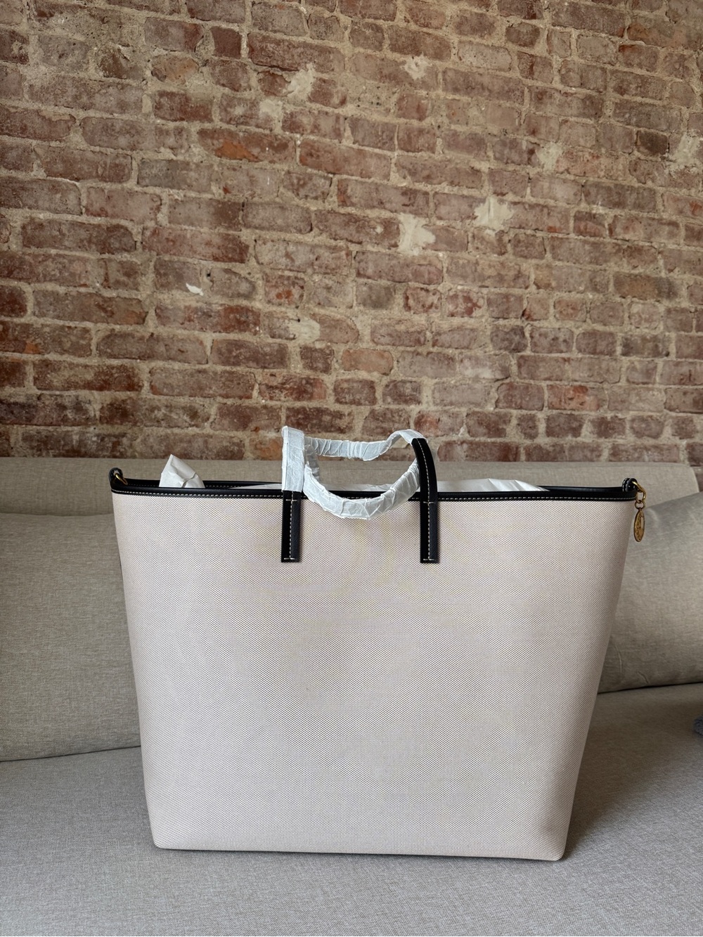 Stella McCartney Beige and Black Logo Circle Tote - Picture 6 of 8